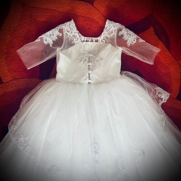 Elegant White Tulle Formal Dress, For, 8 Years, Girl. Worn Once. Like New!!! - Picture 4 of 4